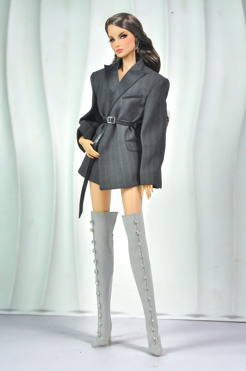 OFF DUTY | Grey Blazer Dress for Fashion Royalty – 1/6 Scale Doll Couture Outfit with Leopard Clutch – TSquared2
