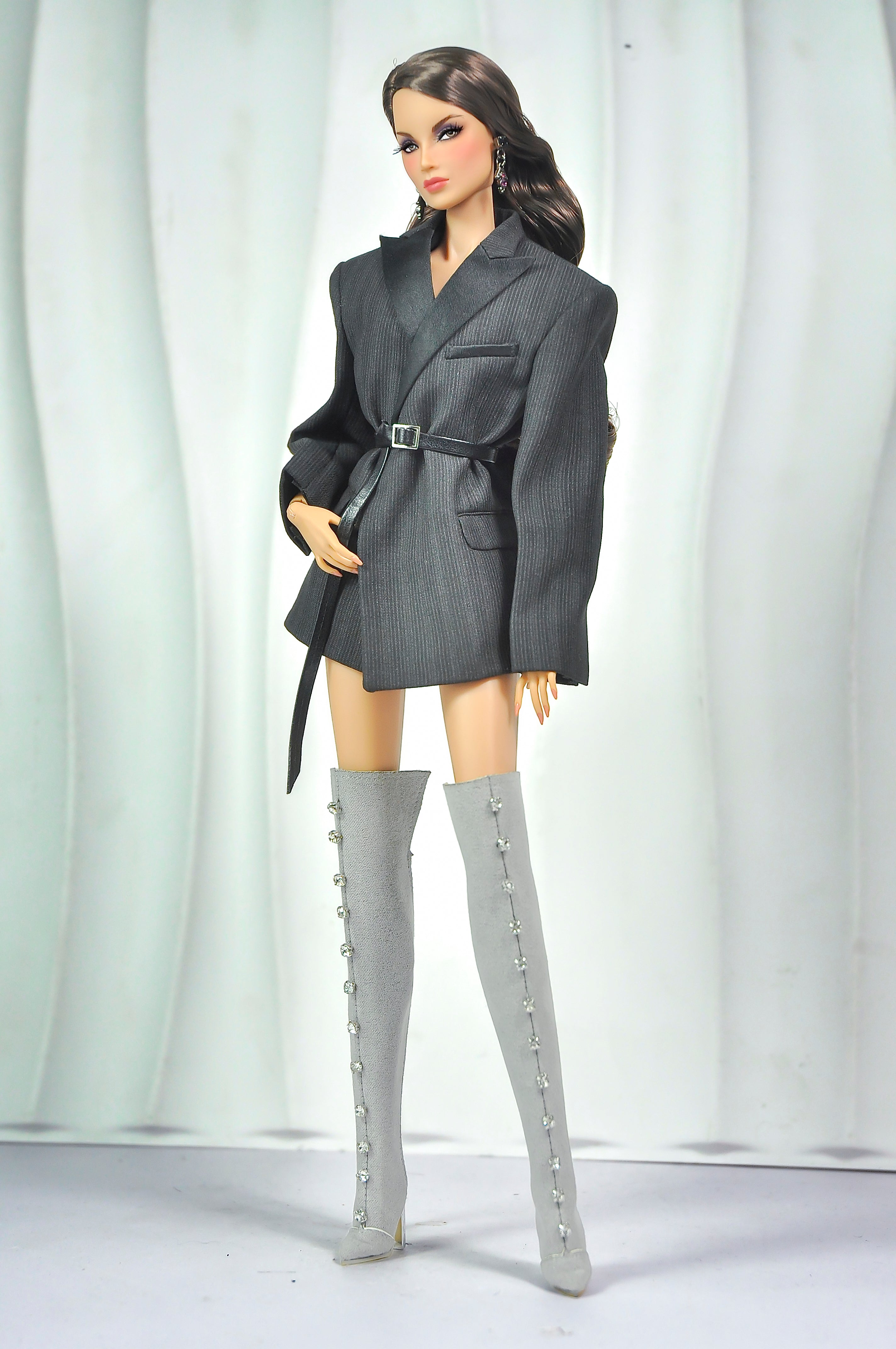 OFF DUTY | Grey Blazer Dress for Fashion Royalty – 1/6 Scale Doll Couture Outfit with Leopard Clutch – TSquared2