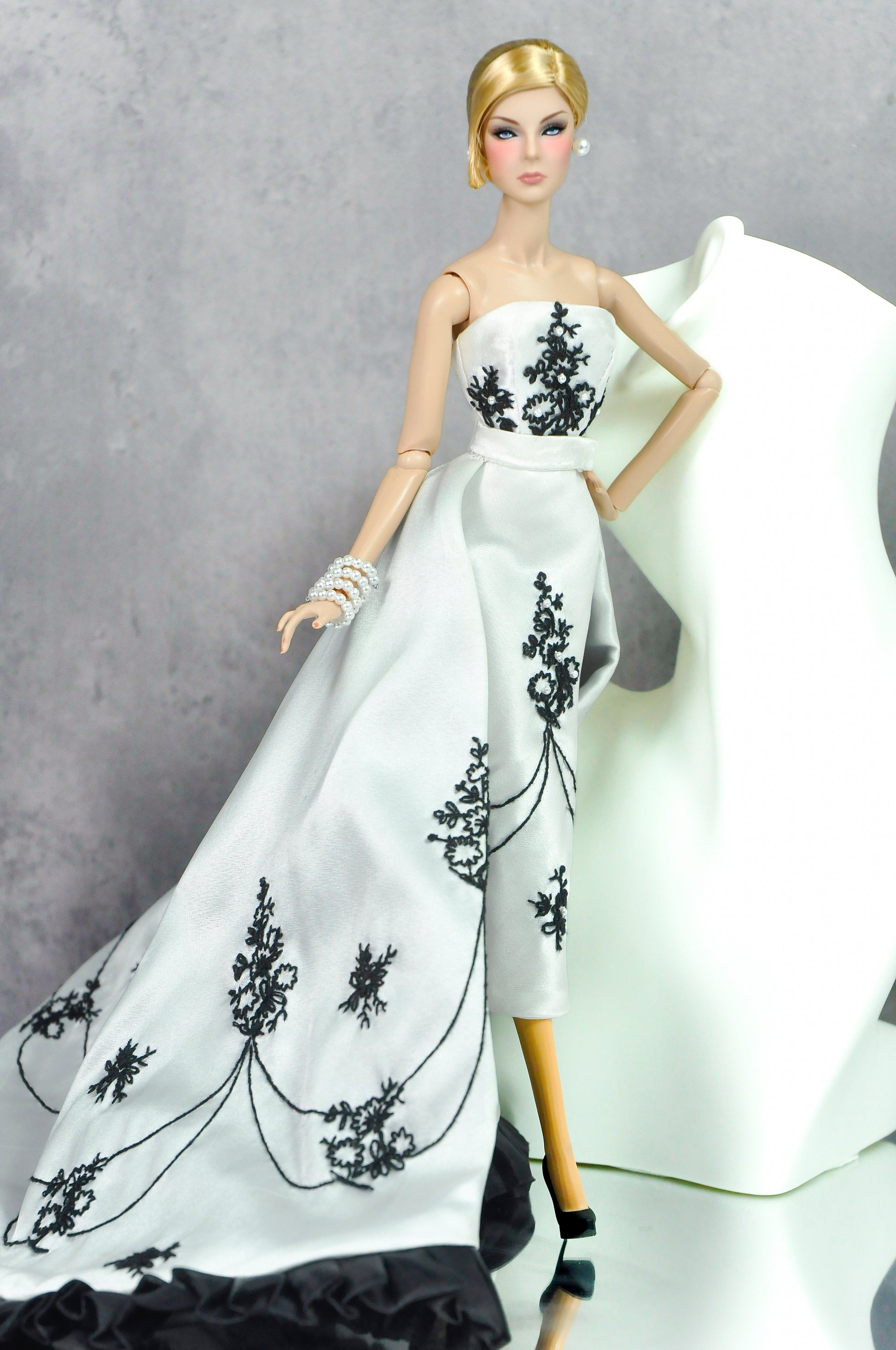Black Orchid Reverie (Couture Gown for 1/6 Fashion Dolls) - Fashion Royalty Couture Gown – Black & White Embroidered 1/6 Doll Dress
